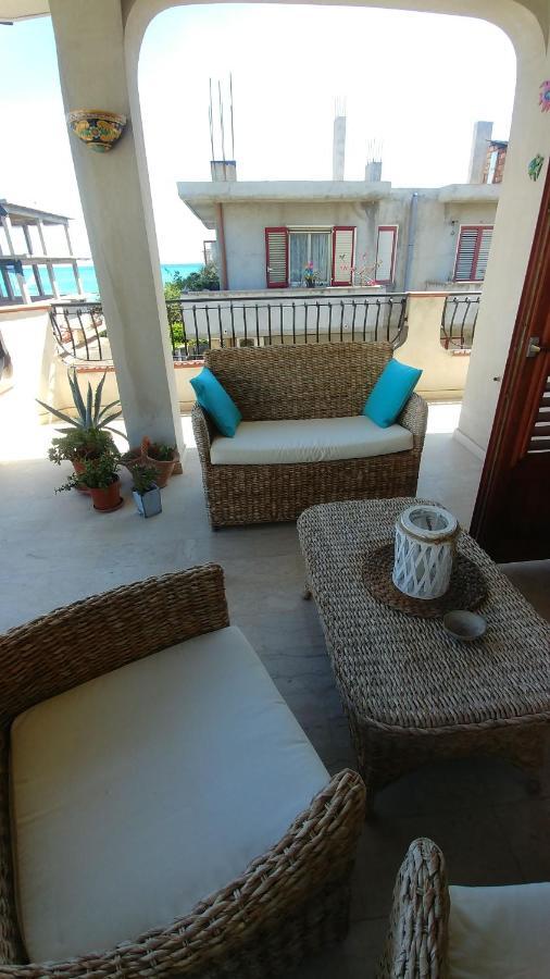 B&B Nereidi Мелито-ди-Порто-Сальво Экстерьер фото